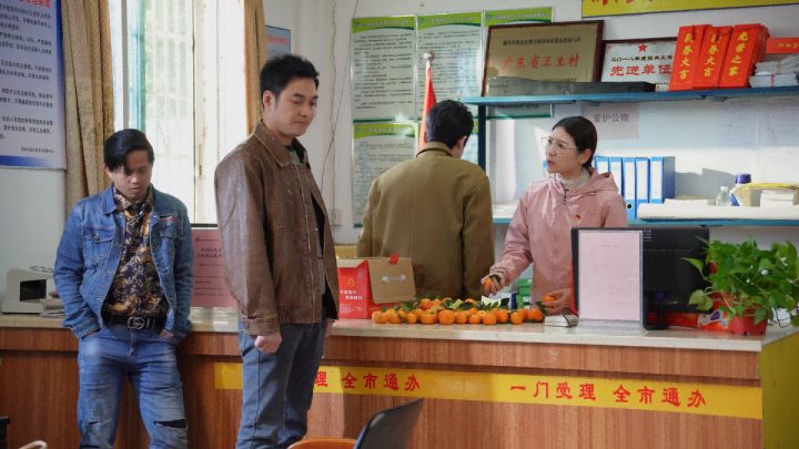 雷启飞主演《疯狂的桔子》圆满杀青，新农人题材剧聚焦乡村振兴 -3