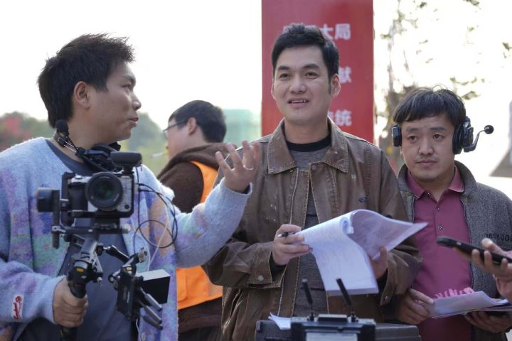 雷启飞主演《疯狂的桔子》圆满杀青，新农人题材剧聚焦乡村振兴 -6