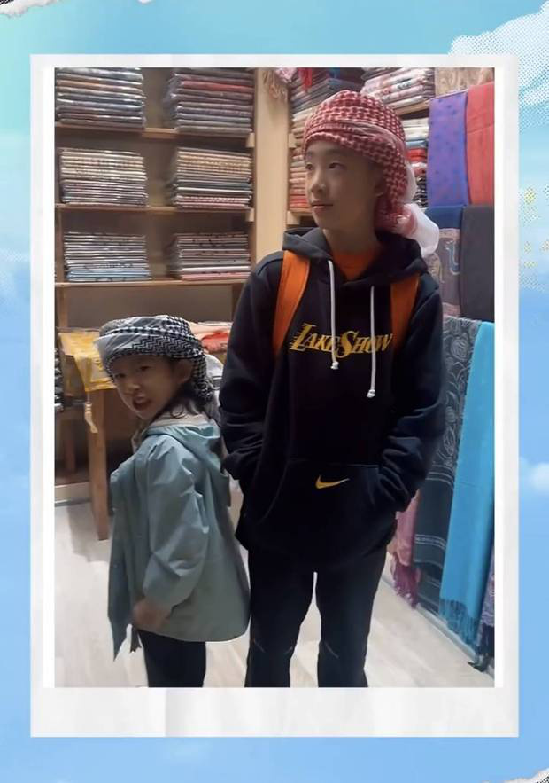 陈小春一家迪拜度假 小儿子骑骆驼被吓哭 -6
