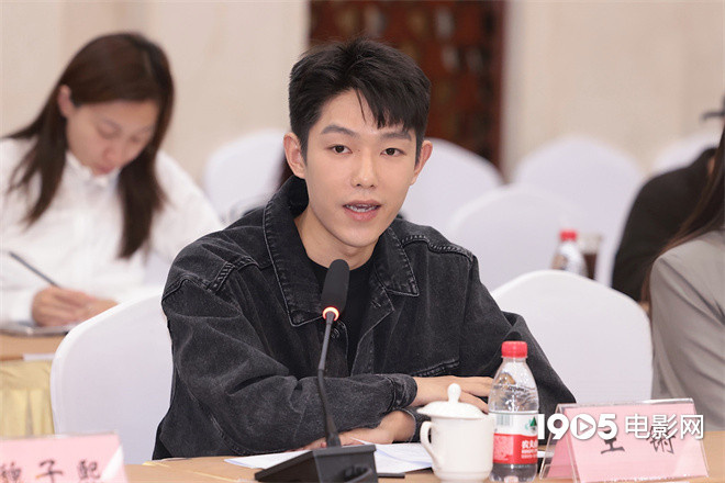 《沙尘暴》在京研讨 高群书赞段奕宏选戏不看番位 -4
