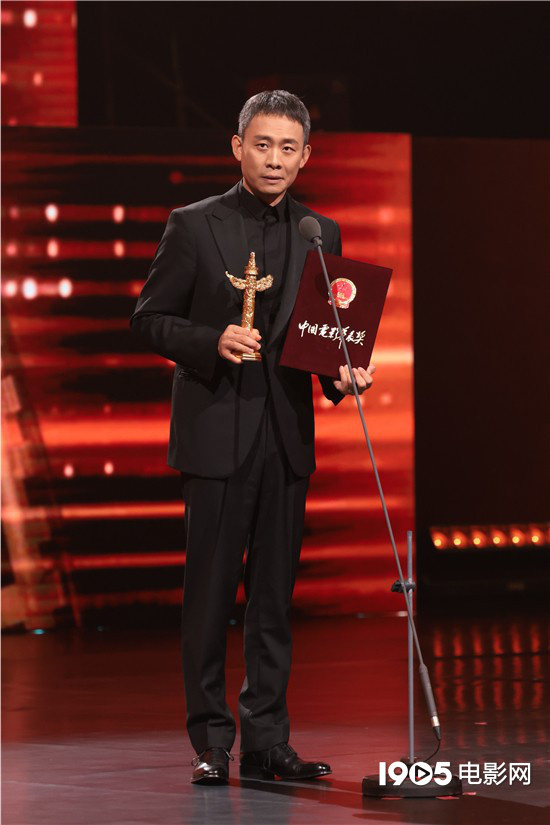 《流浪地球2》等获华表奖优秀故事片 张译惠英红分获优秀男女演员 -4