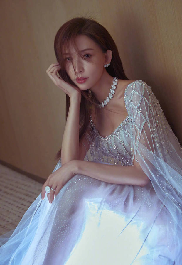 林志玲穿珠链仙女裙闪耀全场，温柔姐姐氛围感拉满 -8