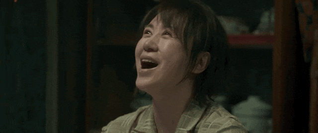 从湾仔乞讨到华表影后，65岁的她活成真正大女主! -10