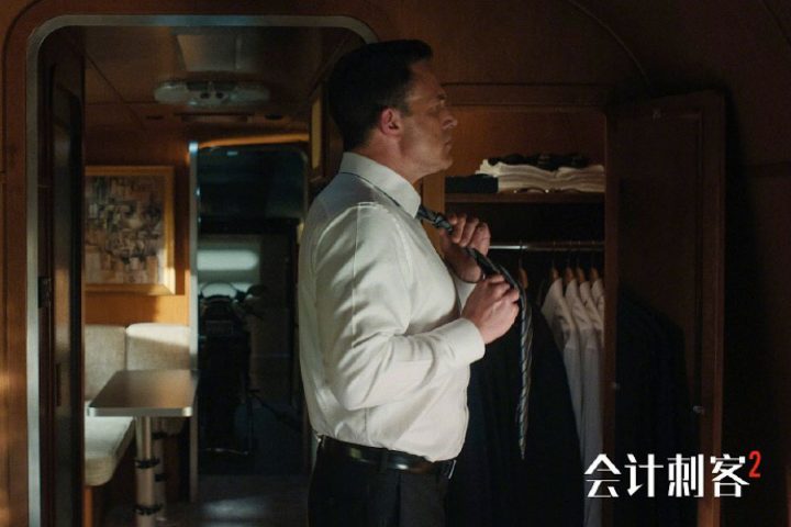 动作大片《会计刺客2》正式开启预售 兄弟同心硬核枪战震撼视听 -3