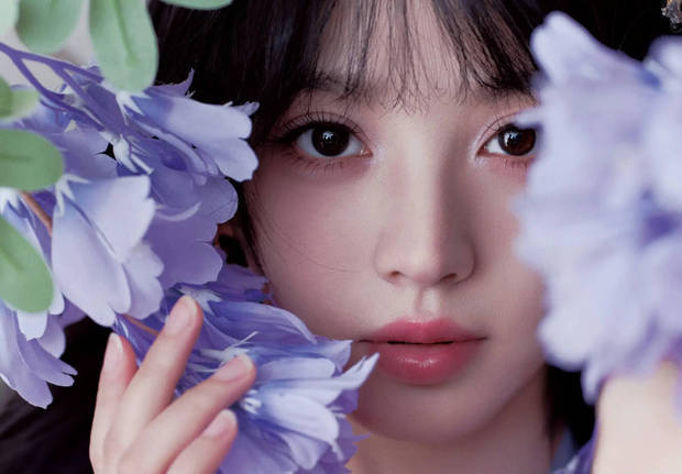 田曦薇紫色挂脖长裙造型，微卷簪花甜美灵动似精灵 -8