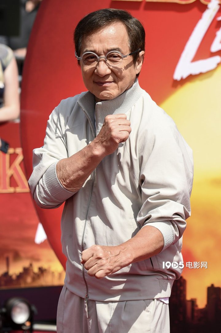 《功夫梦：融合之道》伦敦首映 71岁成龙活力亮相 -2