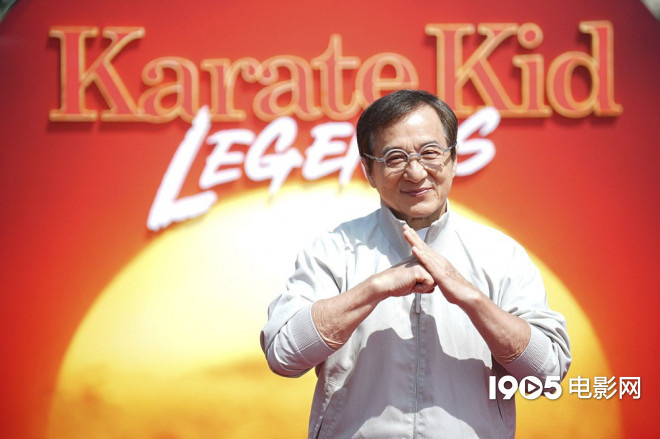 《功夫梦：融合之道》伦敦首映 71岁成龙活力亮相 -1