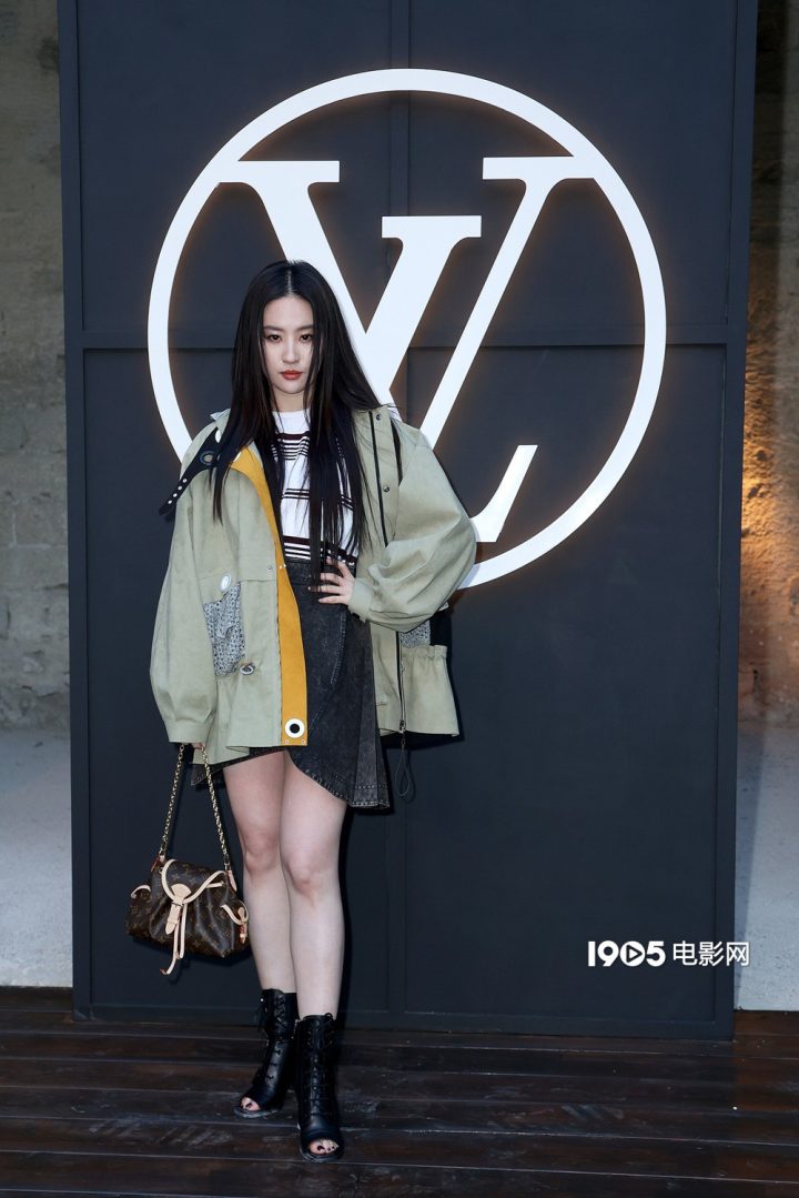 西尔莎·罗南怀孕！大魔王石头姐刘亦菲出席活动 -3