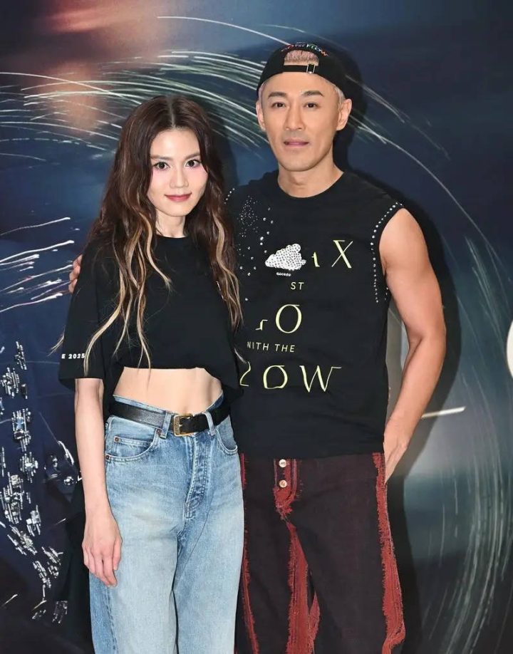 林峯回应激舞表演：老婆深知我专业，无需报备，还安排女儿避开 -1