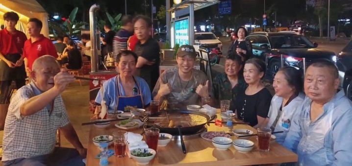 王迅为环卫工人发声讨薪：他们遭遇的事情是不应该发生的 -2