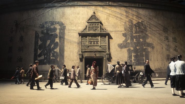 《酱园弄·悬案》上影节首映 众主创惊喜现身映后 -2