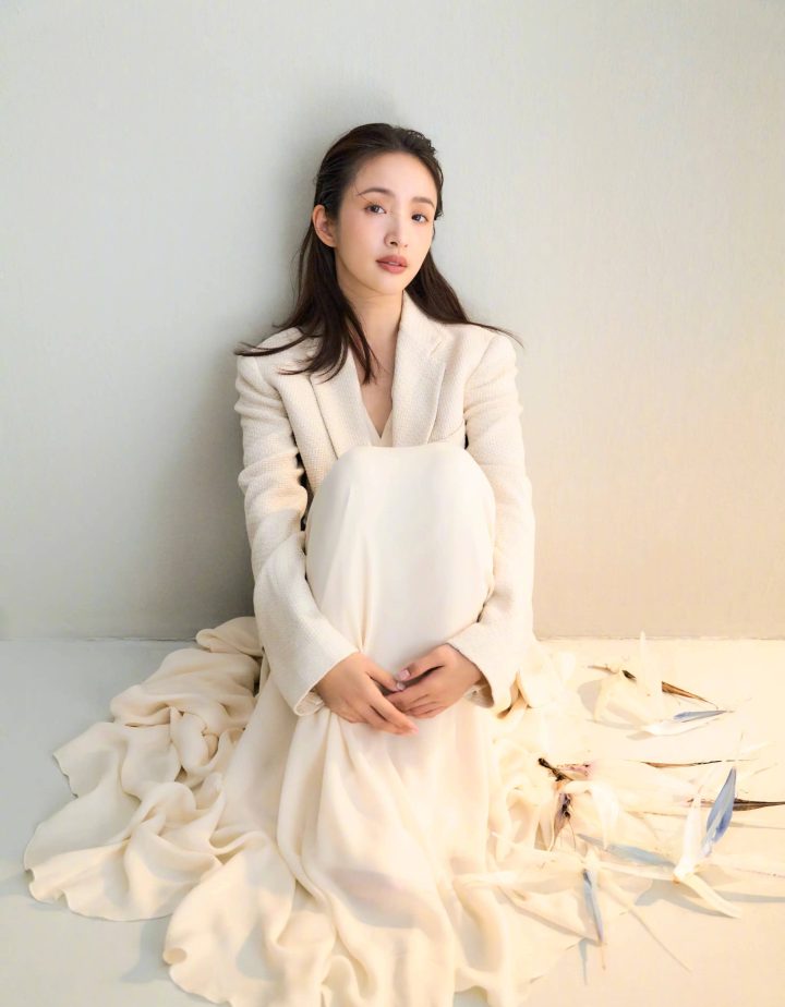 林依晨生二胎后首晒宝宝小手：与大家分享迎接新生命的喜悦 -2