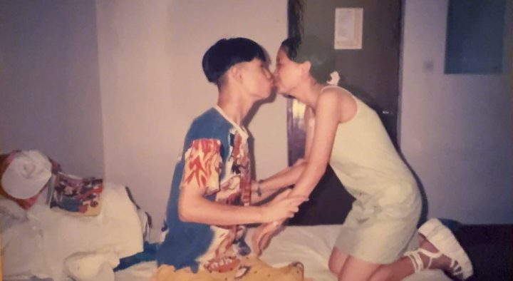 小沈阳晒照庆贺与沈春阳《结婚21周年》