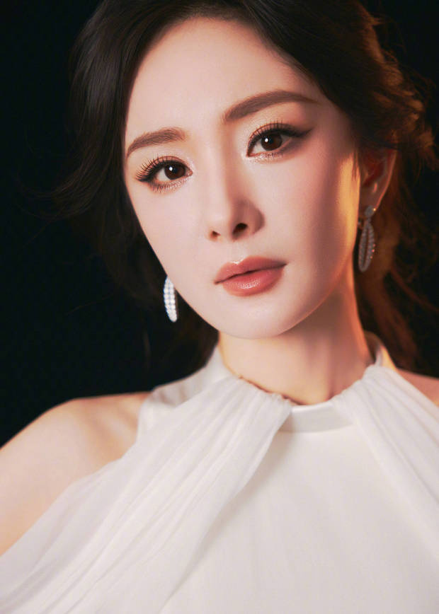 杨幂化身“白月光”美人！清新脱俗气质优雅 -2