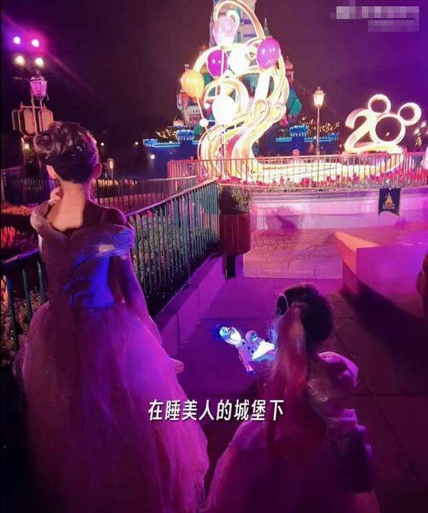 昆凌携三萌娃畅游迪士尼！为大女儿海瑟薇打造 10 岁童话生日宴 -6