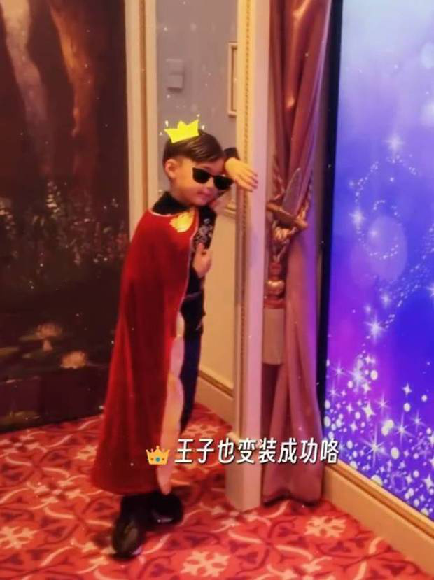 昆凌携三萌娃畅游迪士尼！为大女儿海瑟薇打造 10 岁童话生日宴 -7