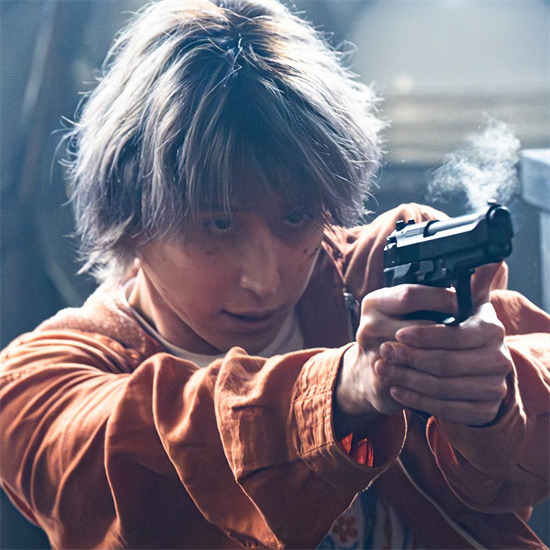 《全裸导演》导演新片剧照曝光！佐久间大介主演 -1
