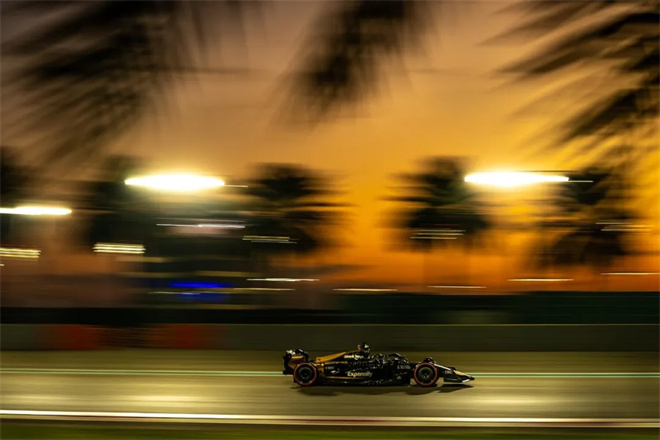 《F1》票房逆袭成黑马 五大电影彩蛋呼应现实！ -2