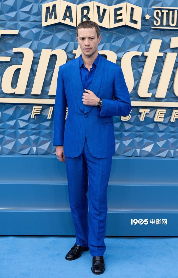 《神奇4侠》首映！佩爹贴身照顾孕妈凡妮莎·柯比 -2