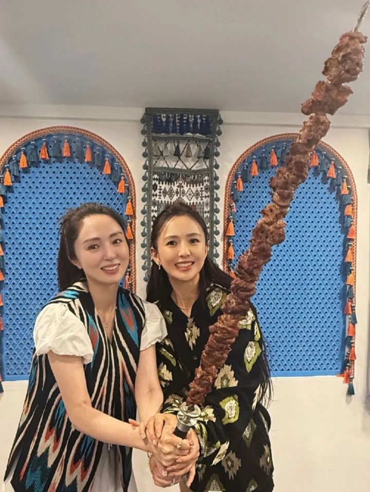 佟丽娅舞剧首秀成功，好友董璇母女暖心力挺 -5