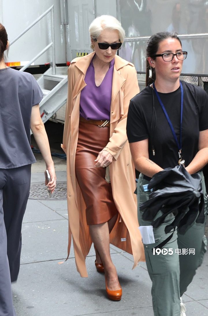 与时尚擦肩！《穿普拉达的女王2》梅姨、图齐路透 -1