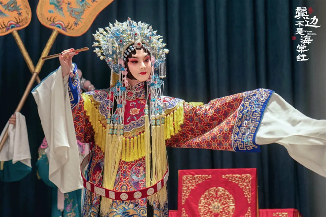 对话·尹正|出道12年 他在陈佩斯作品里演开心了！ -2