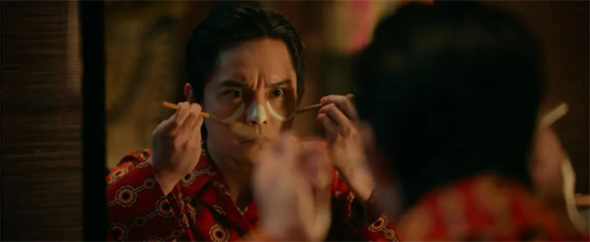 对话·尹正|出道12年 他在陈佩斯作品里演开心了！ -6