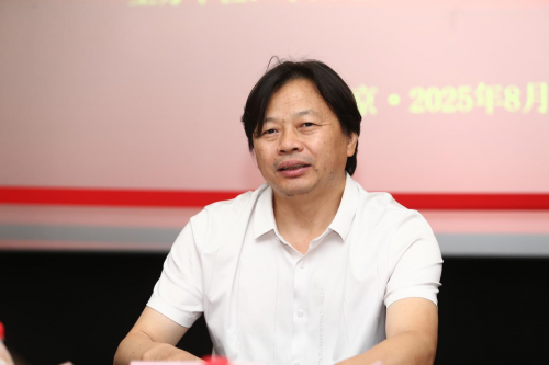 电影《请带我回故乡》专家观摩座谈会在京举办 -2