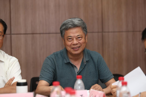 电影《请带我回故乡》专家观摩座谈会在京举办 -4