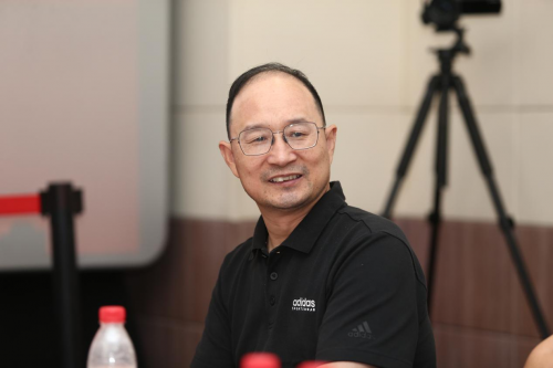 电影《请带我回故乡》专家观摩座谈会在京举办 -12
