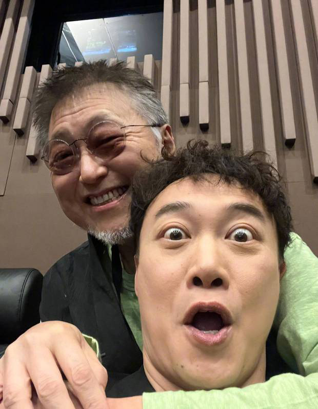 陈奕迅晒与杨千嬅容祖儿等合照 超开心 -6