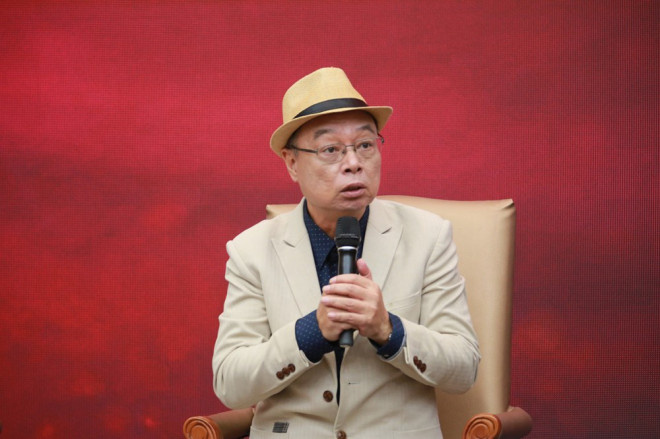 长影节评委见面会 陈宝国：青年演员要有敬畏之心 -3