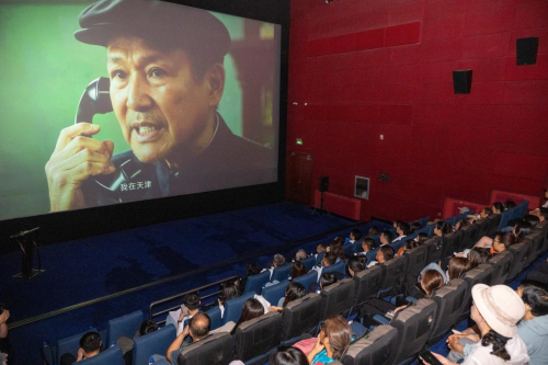 中国首部AI高清微电影《音符中的密码》首映 突破影视制作边界 -8