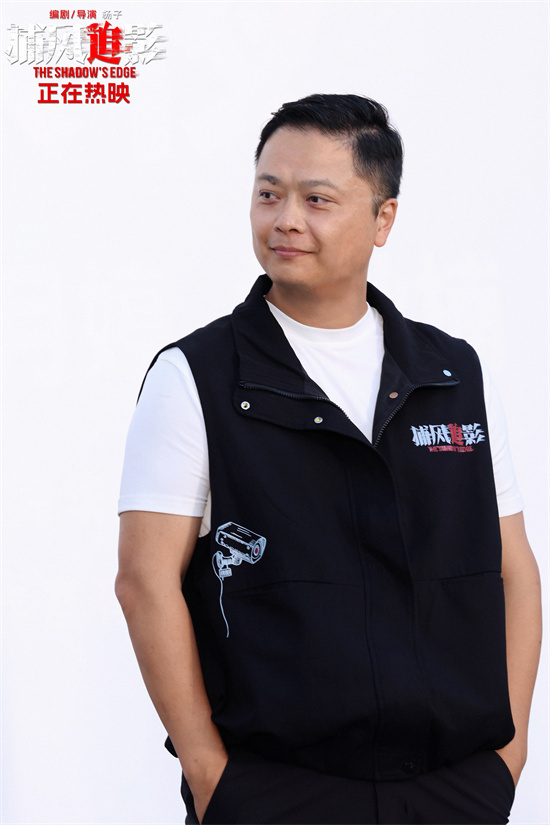 《捕风追影》曝MV 成龙此沙警匪双强狠爽过招！ -3