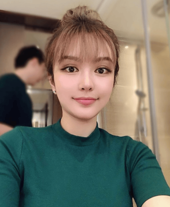 周扬青自曝妈妈不想让她恋爱：她可能怕我受伤害 -1