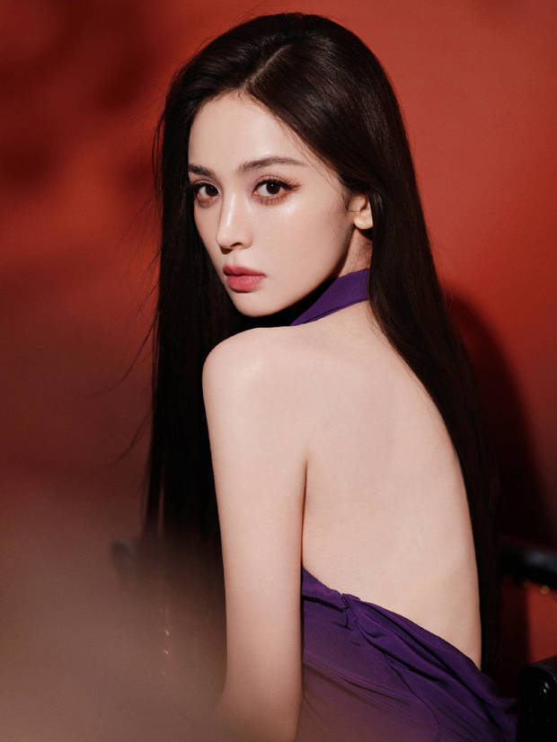 娜扎穿紫色露背裙性感吸睛 美貌养眼 -2