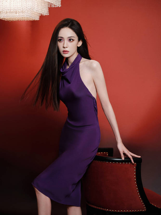 娜扎穿紫色露背裙性感吸睛 美貌养眼 -6