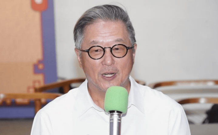王伟忠谈小S提名金钟奖：她当天一定会打扮得很漂亮 -1