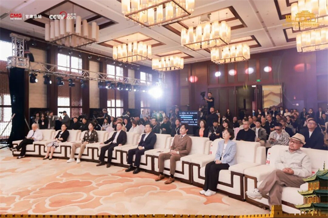 耿乐俞灏明包贝尔推荐!嘉峪关国际短片电影周闭幕 -2