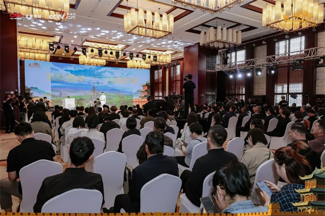 耿乐俞灏明包贝尔推荐!嘉峪关国际短片电影周闭幕 -3