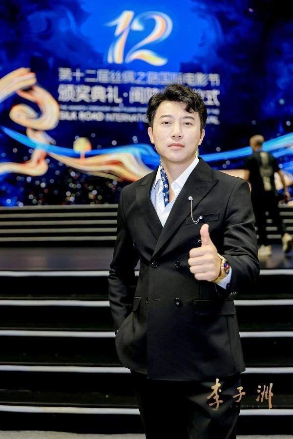 丝路电影节重点推荐影片《李子洲》主创首次集结亮相红毯 -4