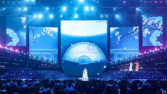 “湾区升明月”2025大湾区电影音乐晚会在中国澳门唱响 -56