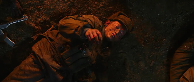 首日票房领跑国庆档 《志愿军:浴血和平》够顶！ -4