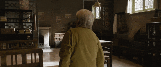 首日票房领跑国庆档 《志愿军:浴血和平》够顶！ -9