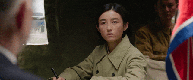 首日票房领跑国庆档 《志愿军:浴血和平》够顶！ -12