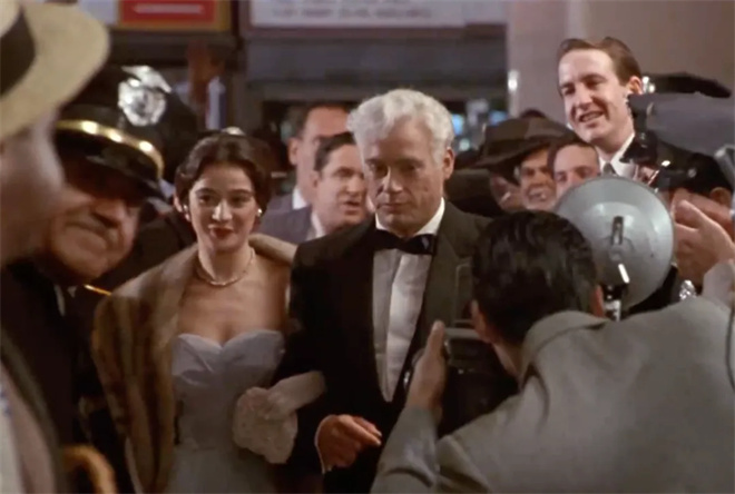 佳片有约 | 《卓别林》:钢铁侠来演绎喜剧大师? -17 佳片有约 | 《卓别林》:钢铁侠来演绎喜剧大师? -17