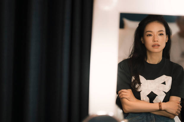 舒淇发布会造型简约时尚 笑容明媚松弛感拉满 -5