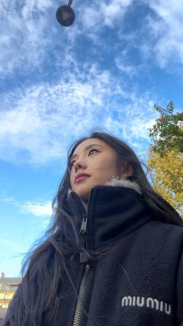 刘浩存晒生活随拍灵动俏皮 -5