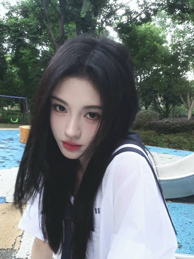 鞠婧祎晒日常随拍清纯温婉 回眸浅笑少女感满满 -4 鞠婧祎晒日常随拍清纯温婉 回眸浅笑少女感满满 -4