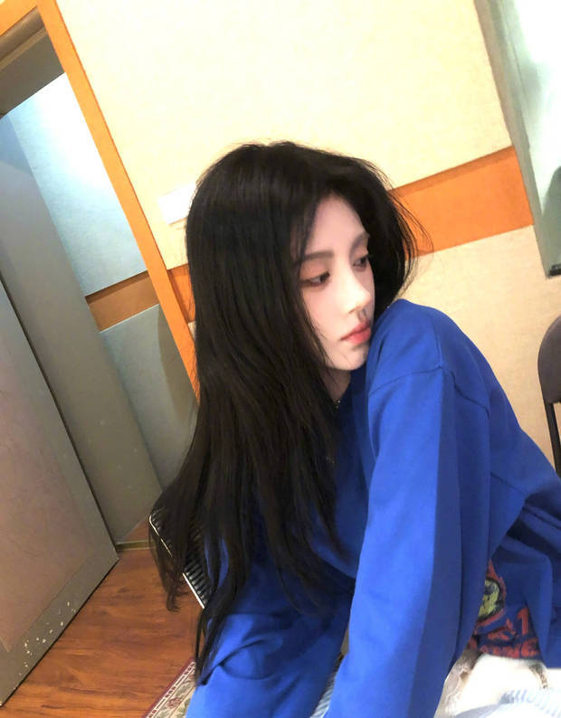 鞠婧祎晒日常随拍清纯温婉 回眸浅笑少女感满满 -9 鞠婧祎晒日常随拍清纯温婉 回眸浅笑少女感满满 -9